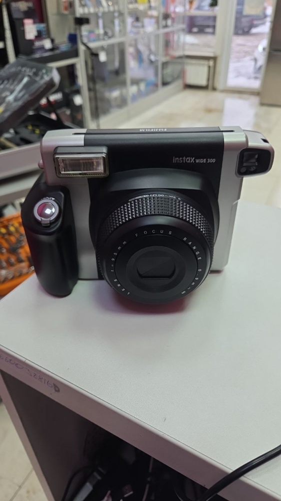Фотоаппарат Fujifilm Instax wide 300