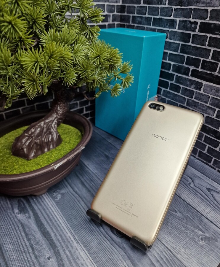 Смартфон Honor 7S 1/16GB