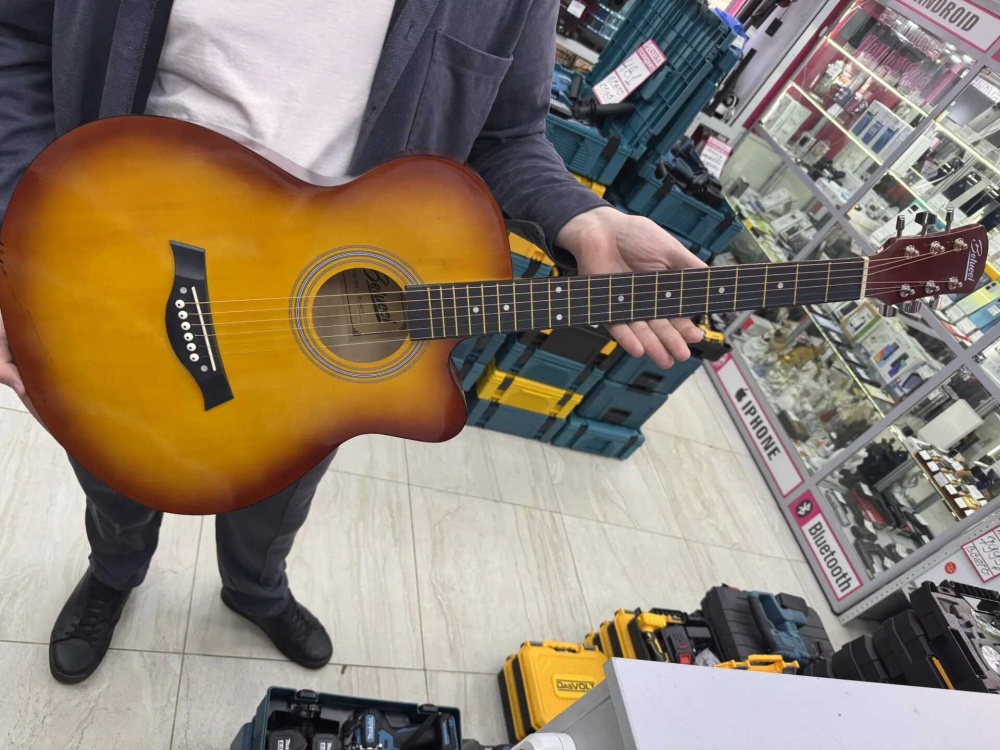 Гитара Belucci BC-4010