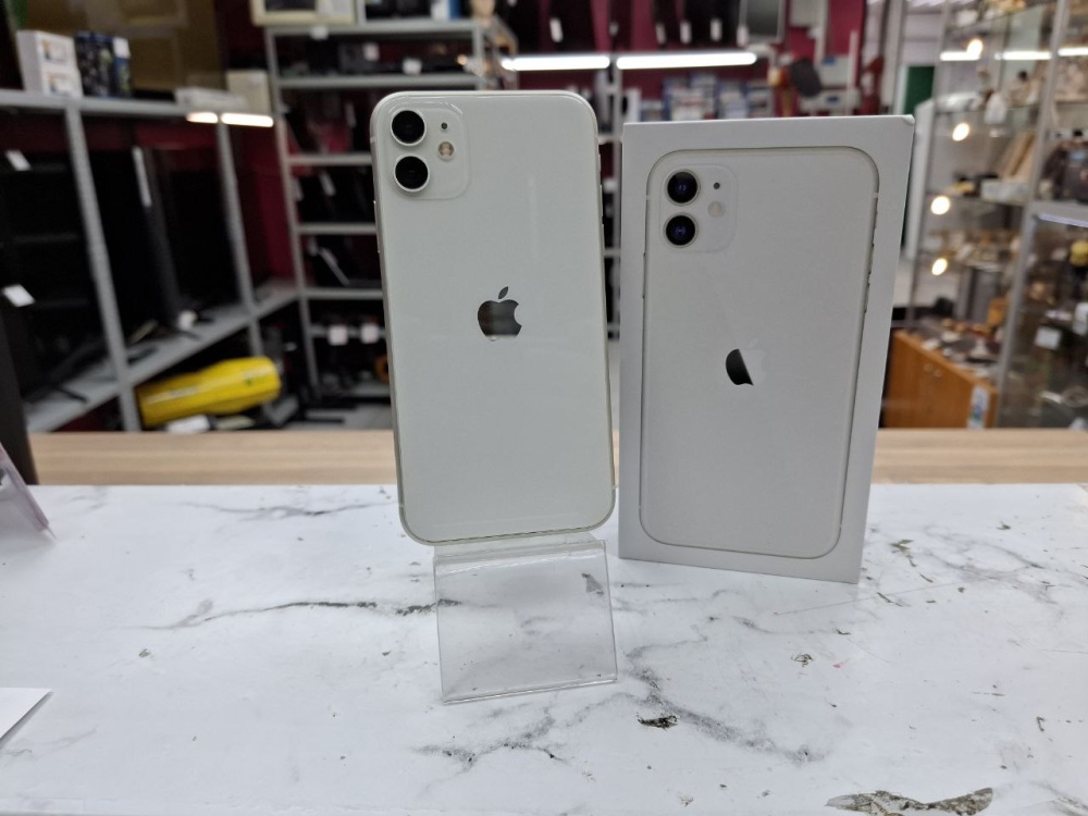Смартфон iPhone 11 64Gb