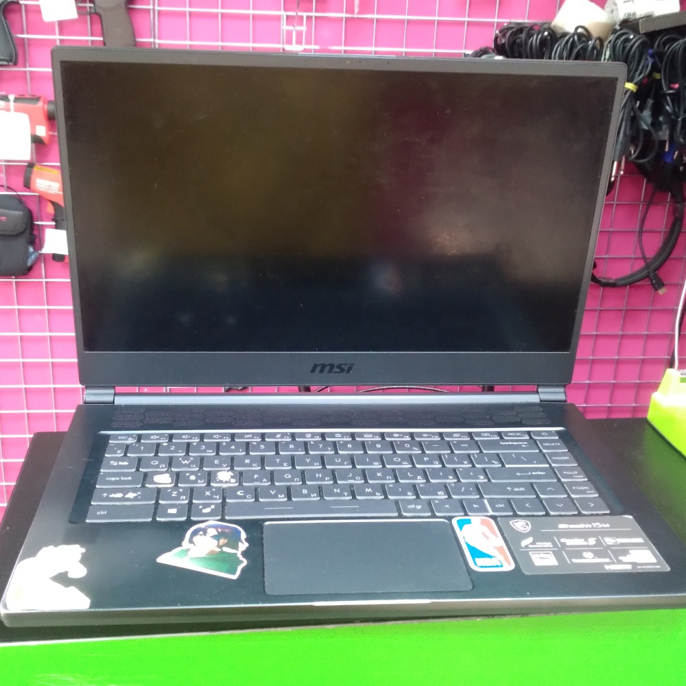 Ноутбук MSI i7-1185\озу16\ssd480\geforce rtx 2060