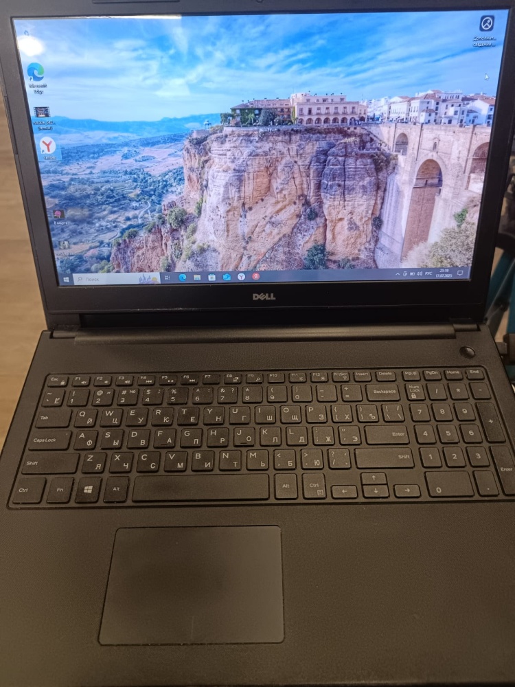Ноутбук Dell Desktop-6GOJRE9