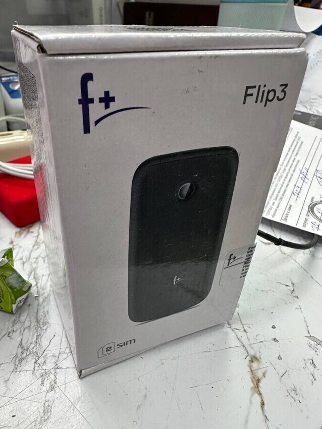 Мобильный телефон Fly Flip 3