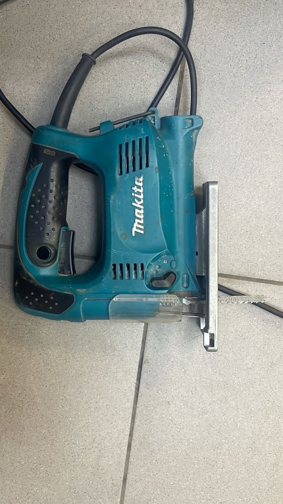 Лобзик MAKITA