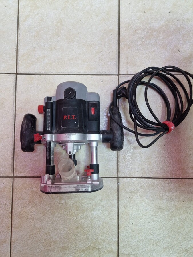 Фрезер P.I.T PER12-C