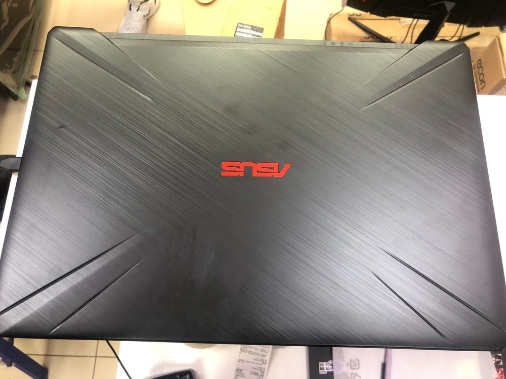 Ноутбук ASUS TUF GAMING FX705GD
