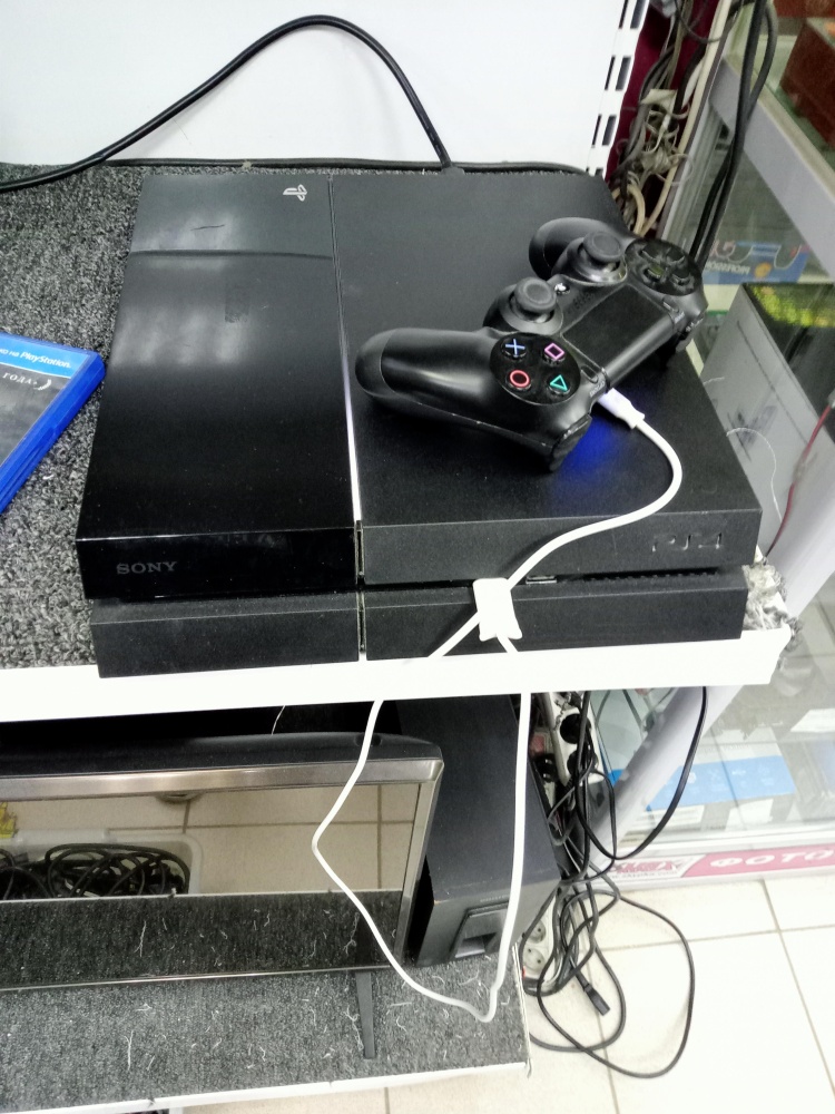 Игровая приставка Sony PlayStation 4 fat