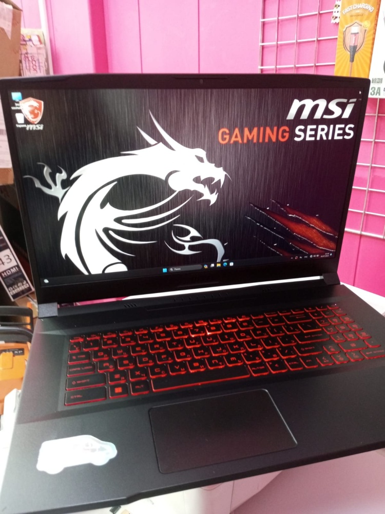 Ноутбук MSI Katana gf76