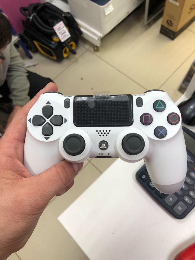 Геймпад PS4