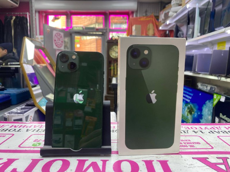 Смартфон iPhone 13 128 Gb