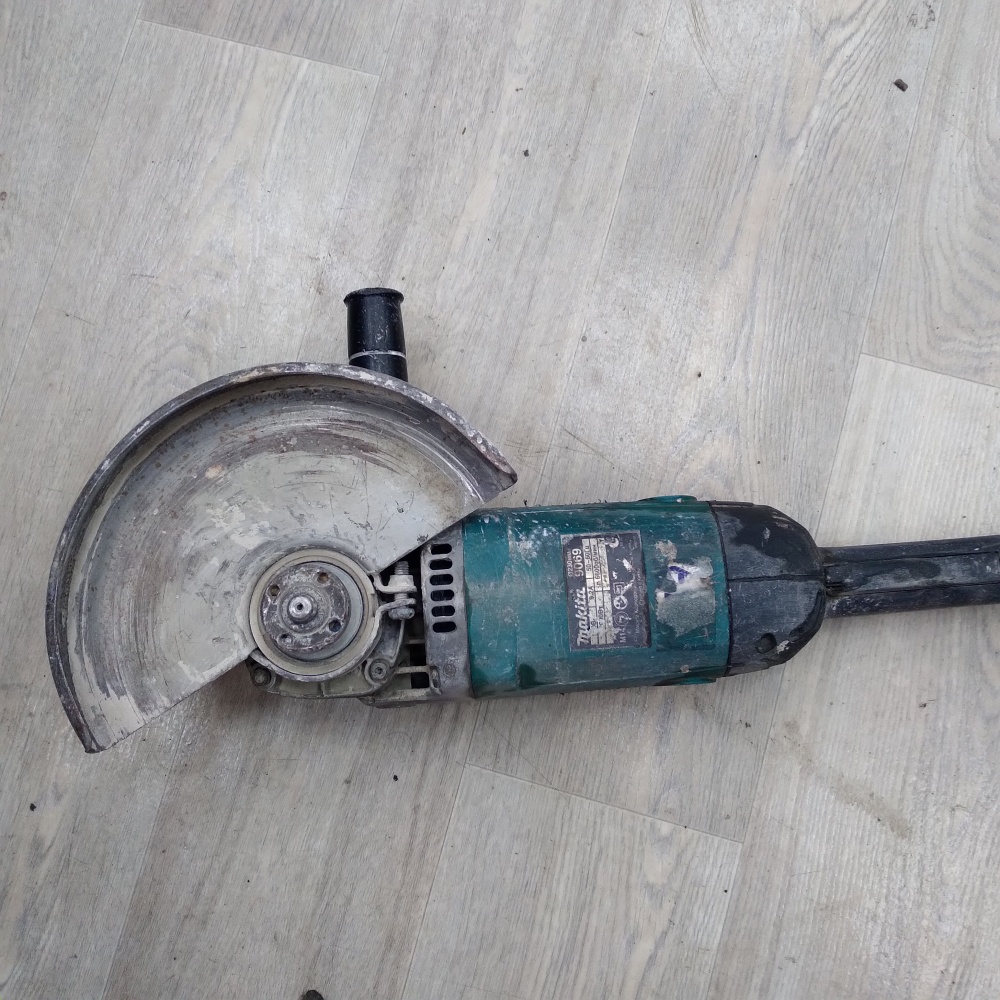 УШМ (Болгарка) makitta 9069