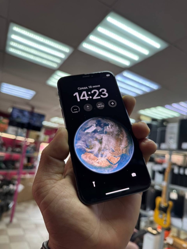 Смартфон iPhone X 64Gb