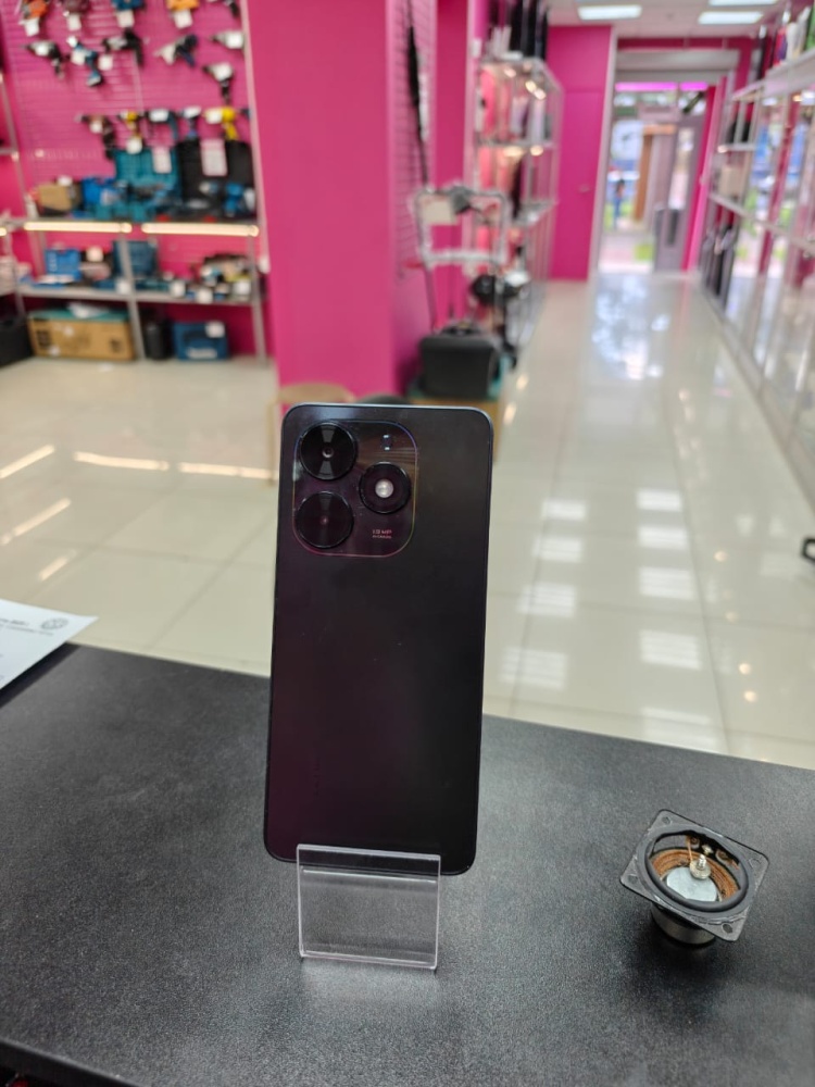 Мобильный телефон Tecno Spark Go 2024 4/128