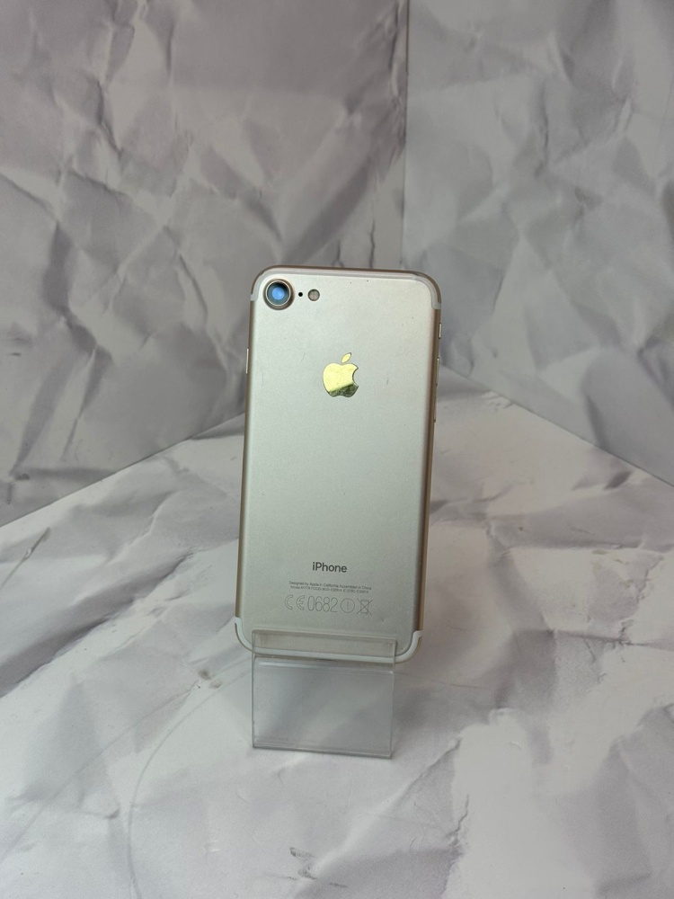 Смартфон iPhone 7 32Gb