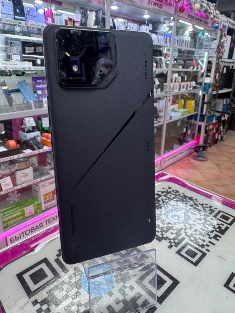 Мобильный телефон ASUS ROG Phone 8 pro