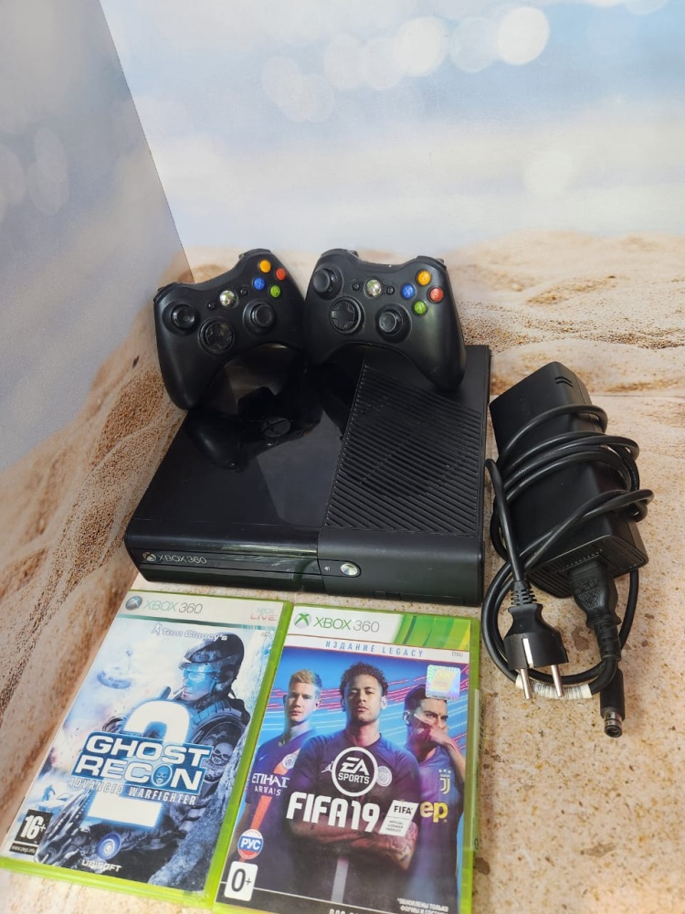 Игровая приставка XBOX 360 E 500ГБ