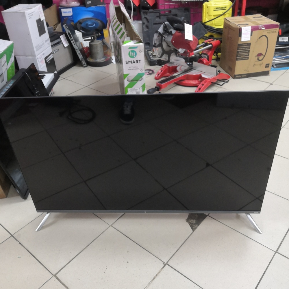 Телевизор Hi 40 smart