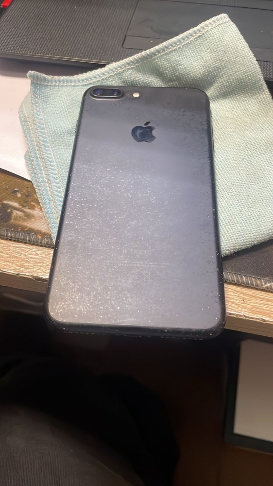 Смартфон iPhone 7+ 32Gb