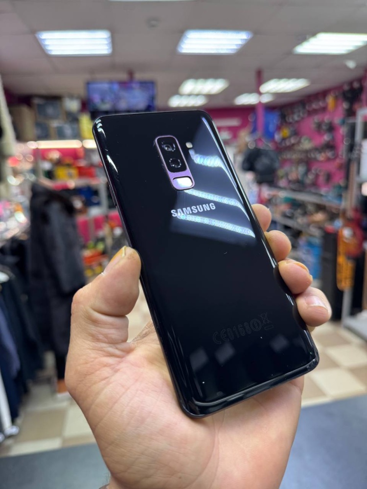 Смартфон Samsung S9+
