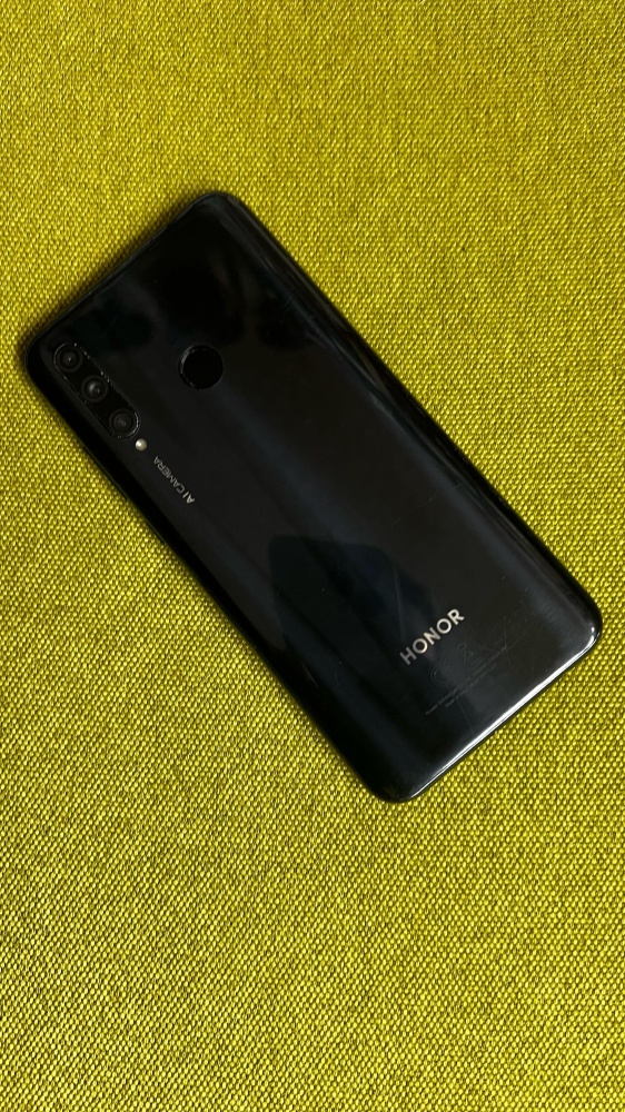 Смартфон Honor 10i 4/128