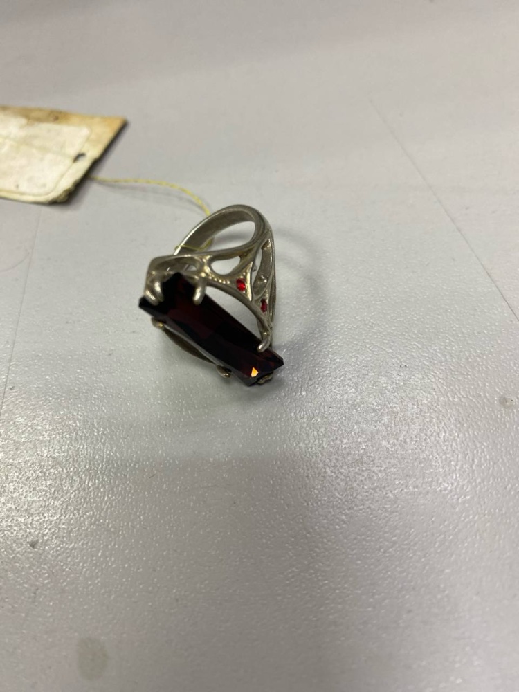 Бижутерия Кольцо с камнями