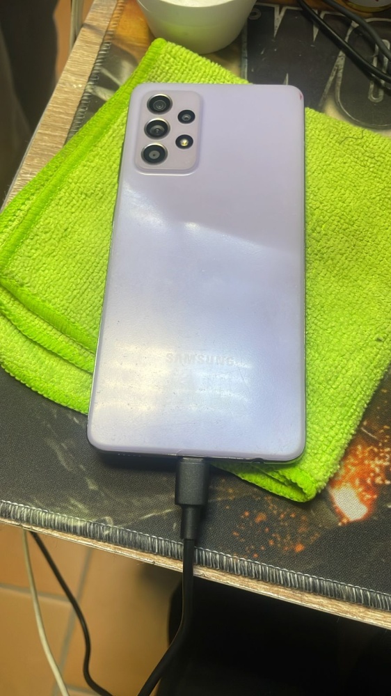 Смартфон Samsung A52