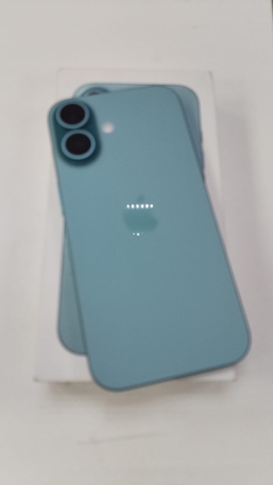 Смартфон iPhone 16 128