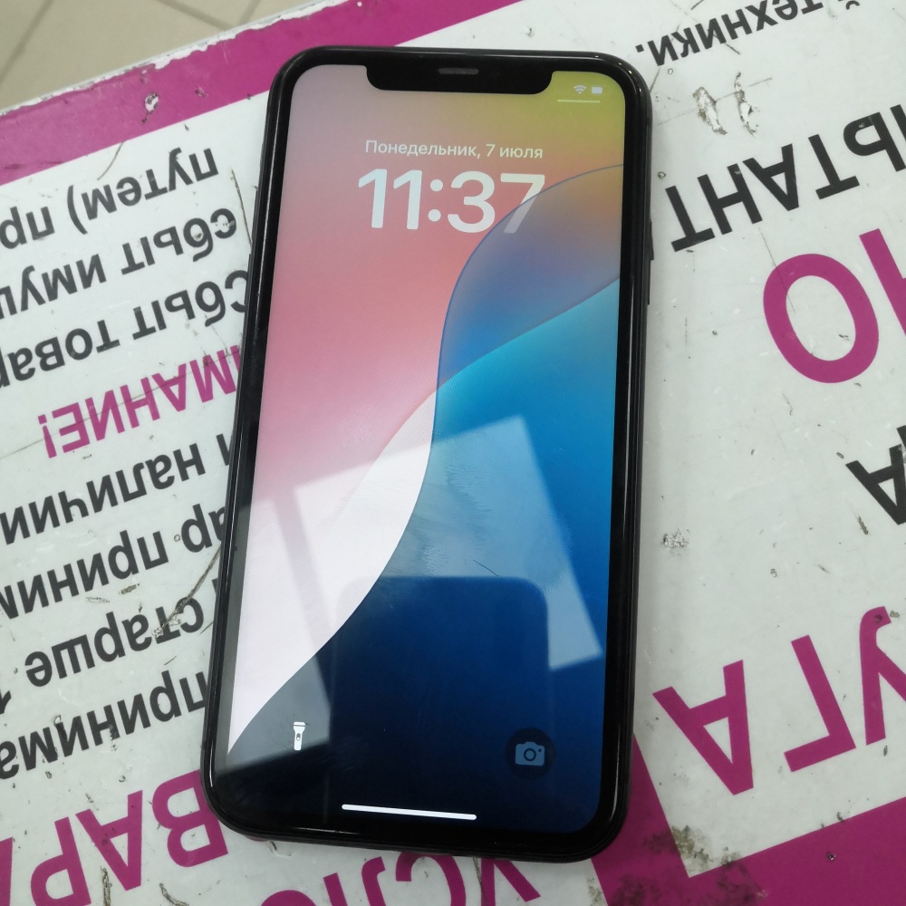 Смартфон iPhone 11 64Gb