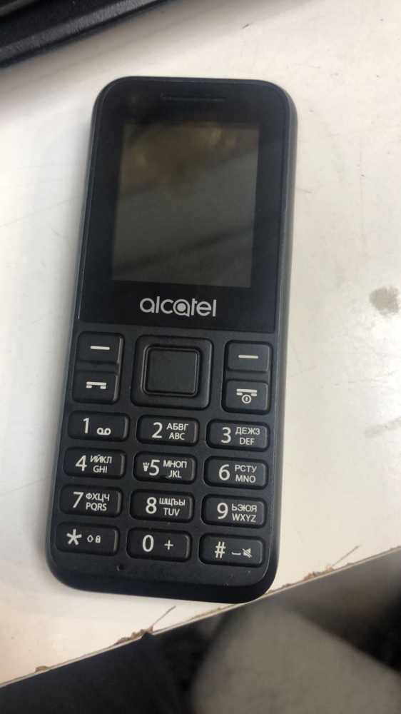 Мобильный телефон Alcatel