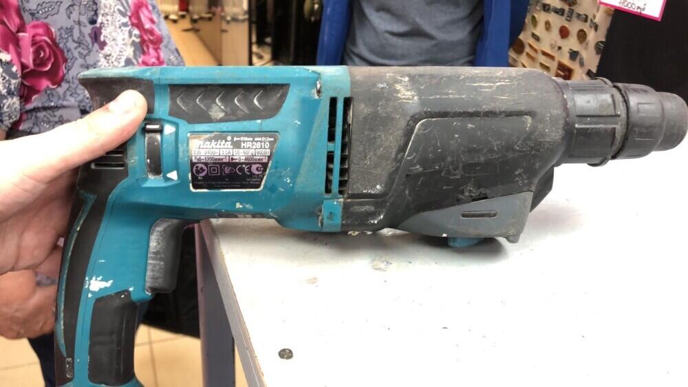 Перфоратор makita hr2610