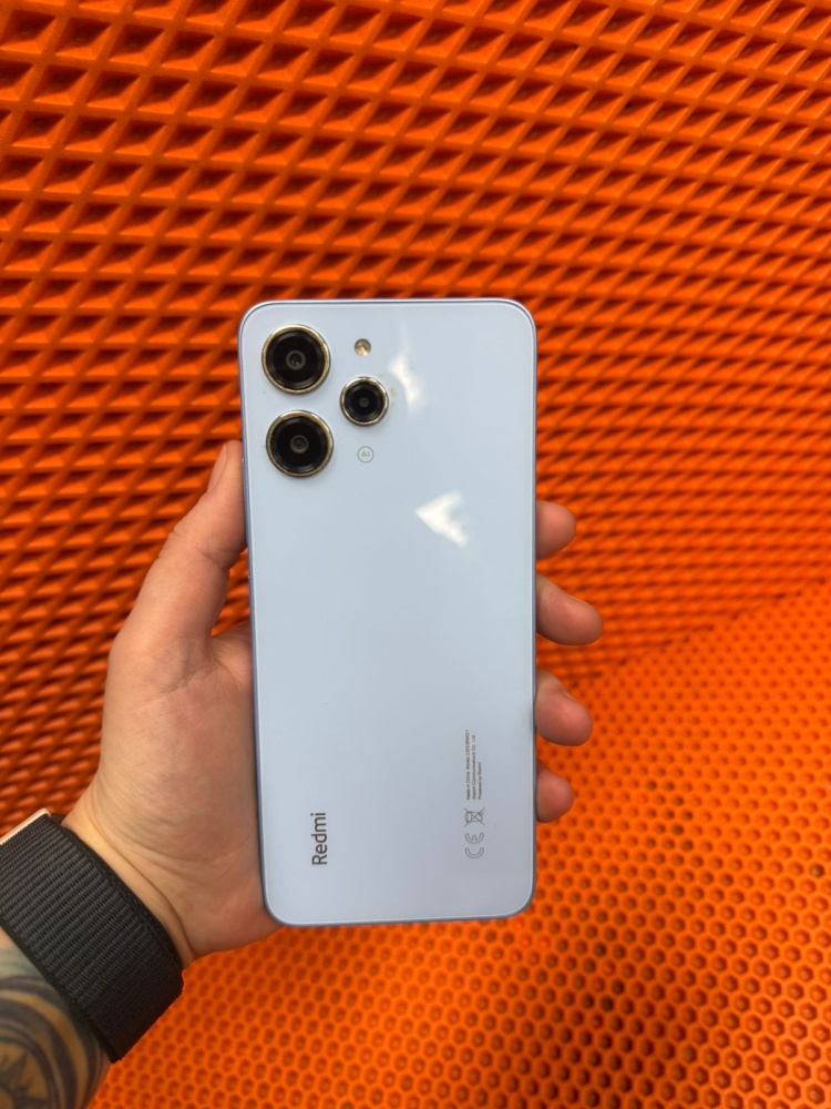 Смартфон Xiaomi Redmi 12 (8\256)