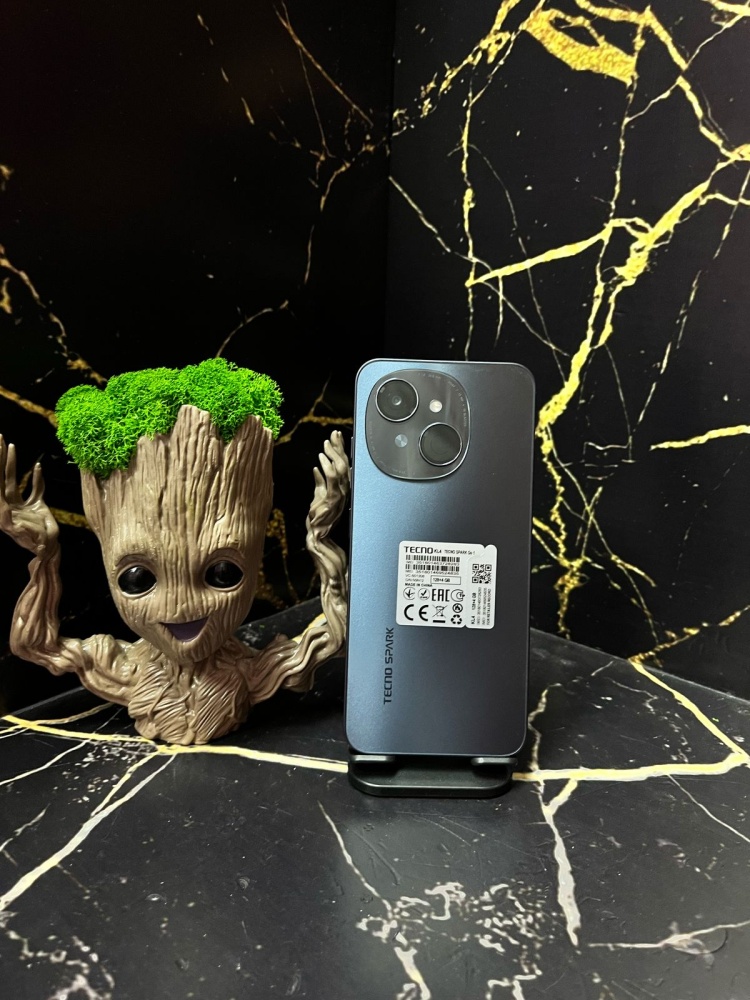 Мобильный телефон Tecno Spark Go 1