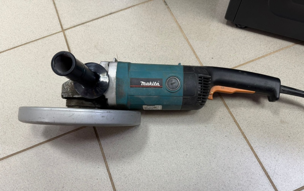 УШМ (Болгарка) Makita 9069S