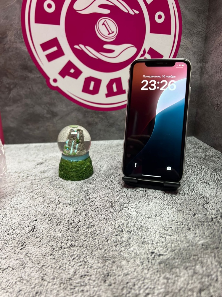 Смартфон iPhone XR 64 Gb