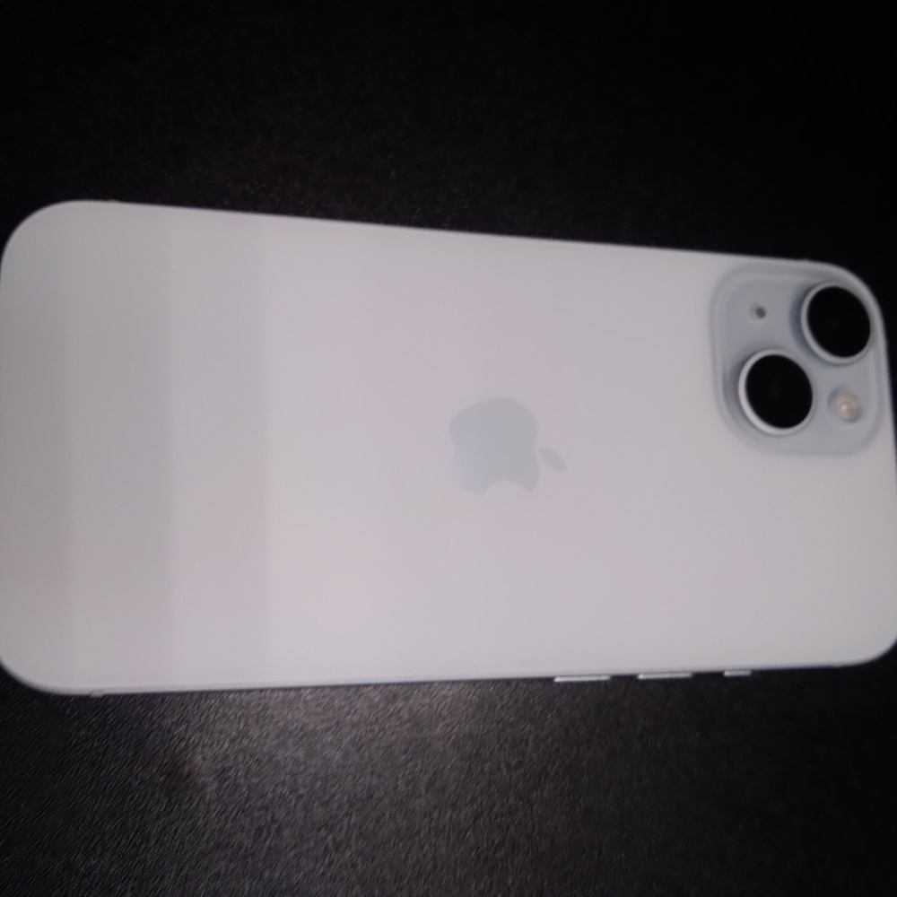 Смартфон iPhone 15 128