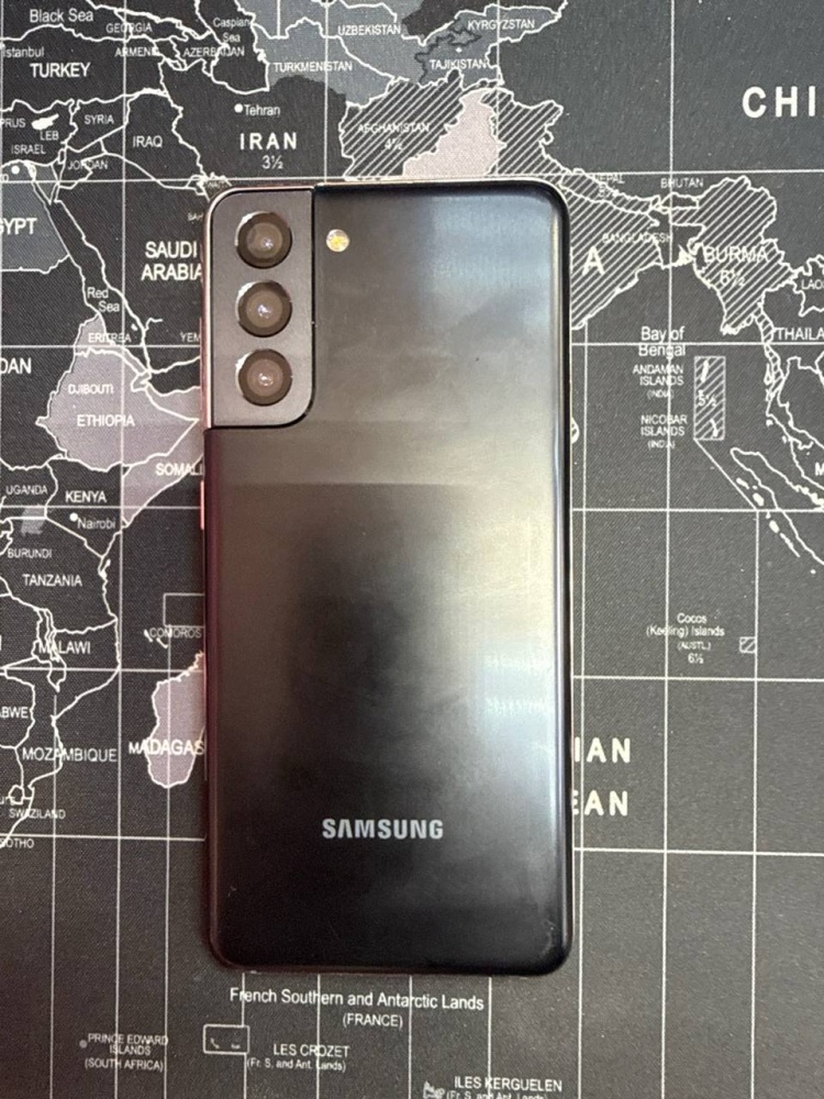 Смартфон Samsung S21 5G  8/256
