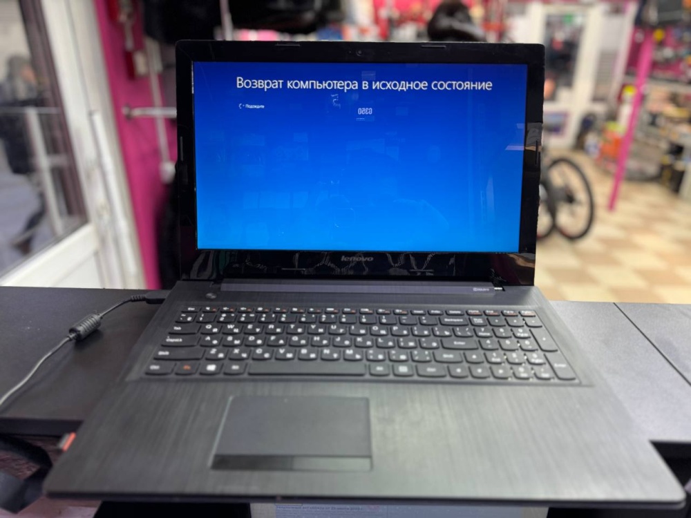Ноутбук Lenovo G50-70 Pentium/4/320/R5