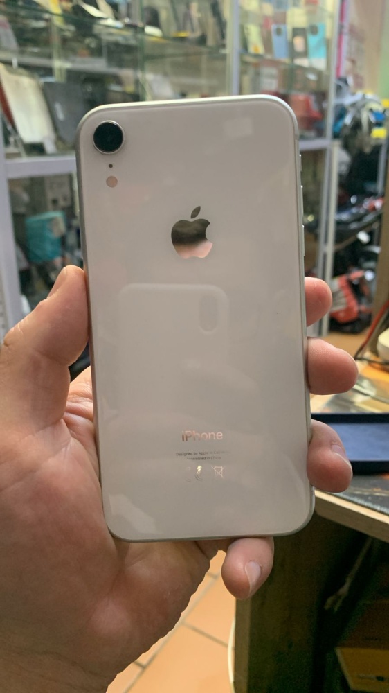 Смартфон iPhone XR 128 Gb