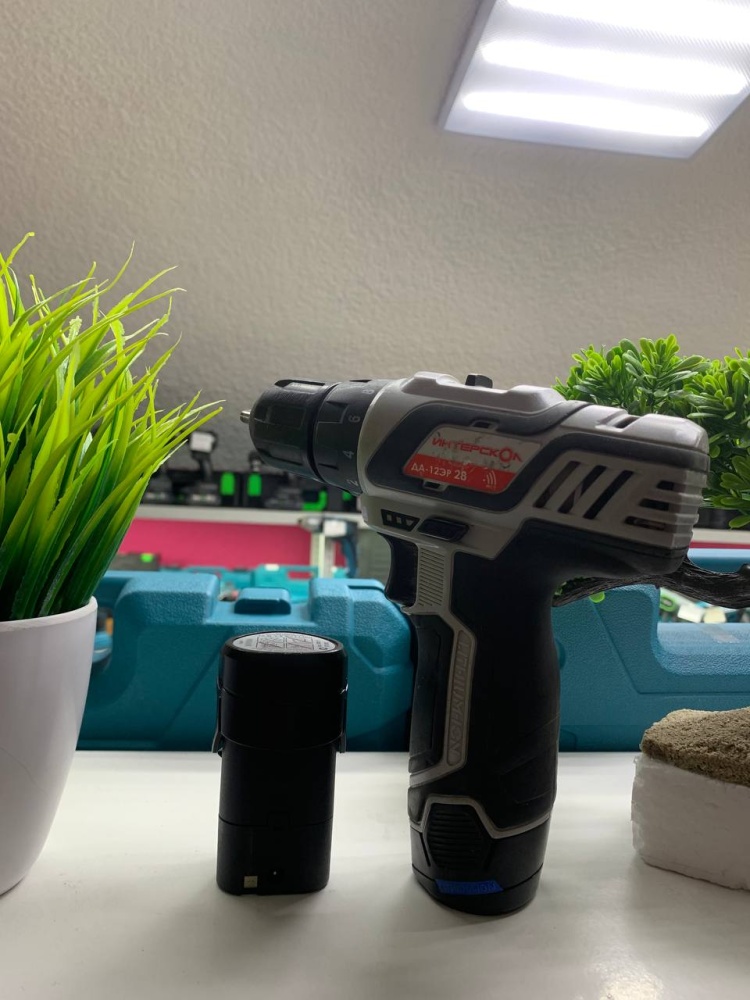 Шуруповерт  Интерскол да-12эр 28