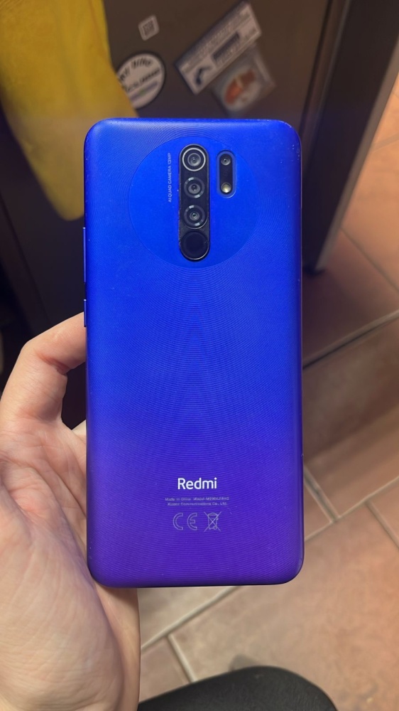 Смартфон Xiaomi 9