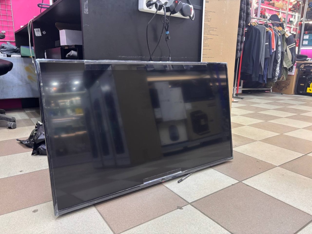 Телевизор Dexp 40" SmartTV