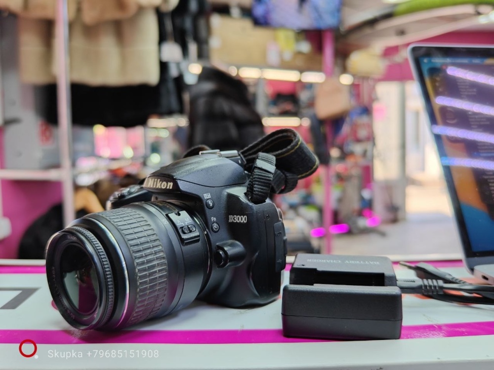 Фотоаппарат Nikon D3000