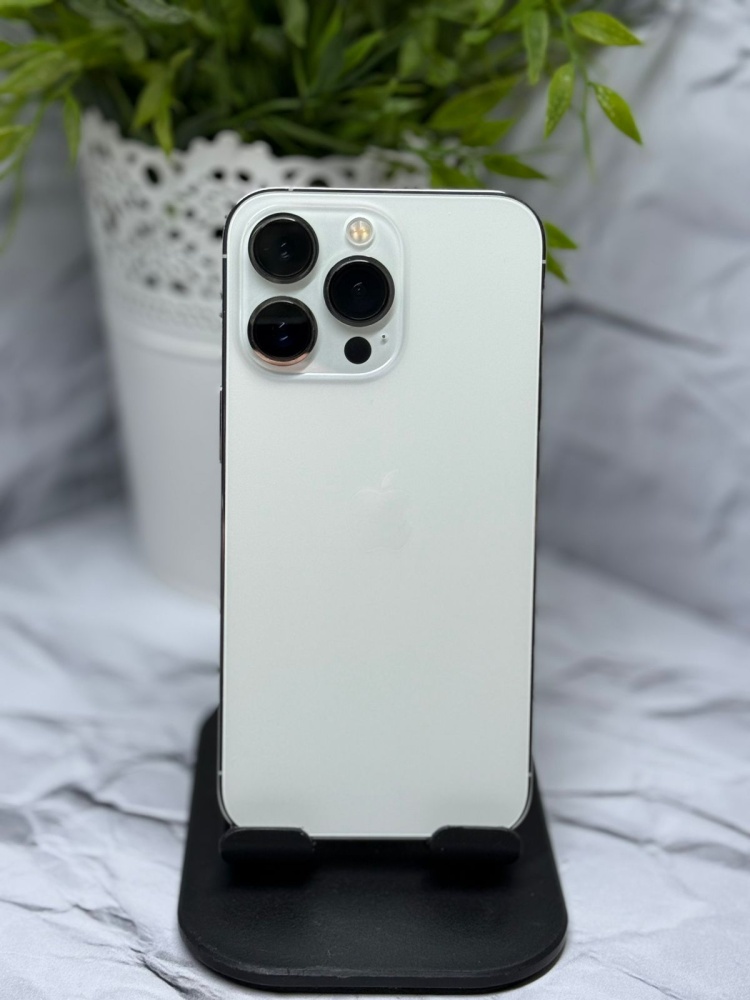 Смартфон iPhone 13 PRO 256 GB