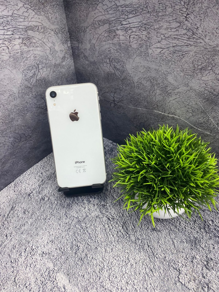 Смартфон iPhone XR 64 Gb
