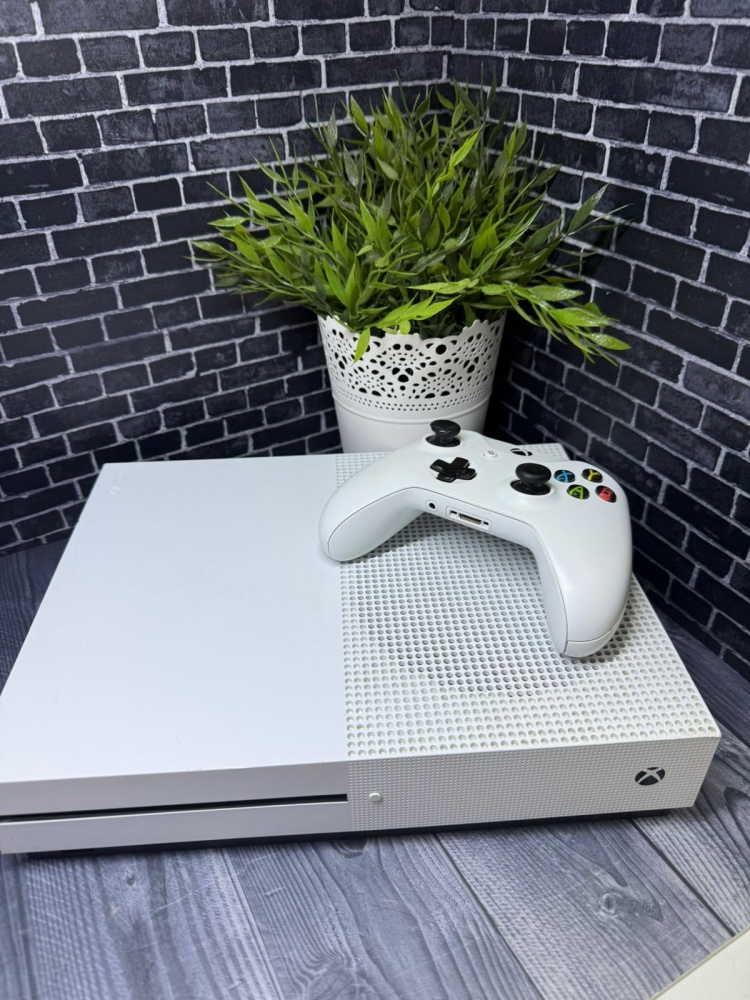 Игровая приставка XBOX ONE S 1TB