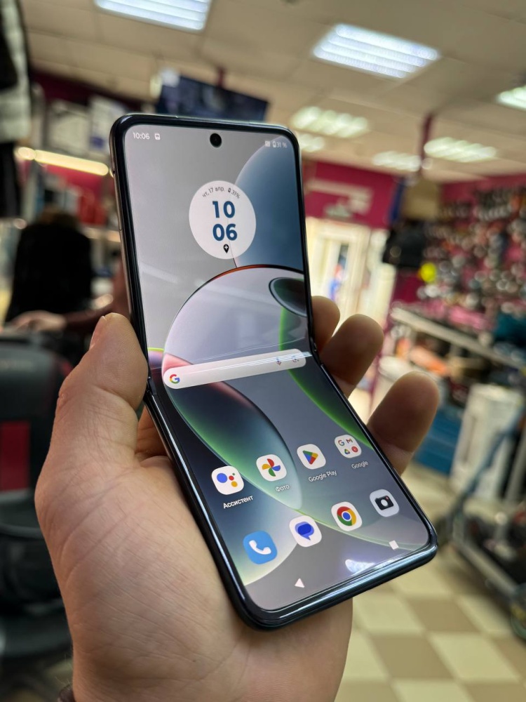 Мобильный телефон Motorola Razr 2023 8/128Gb