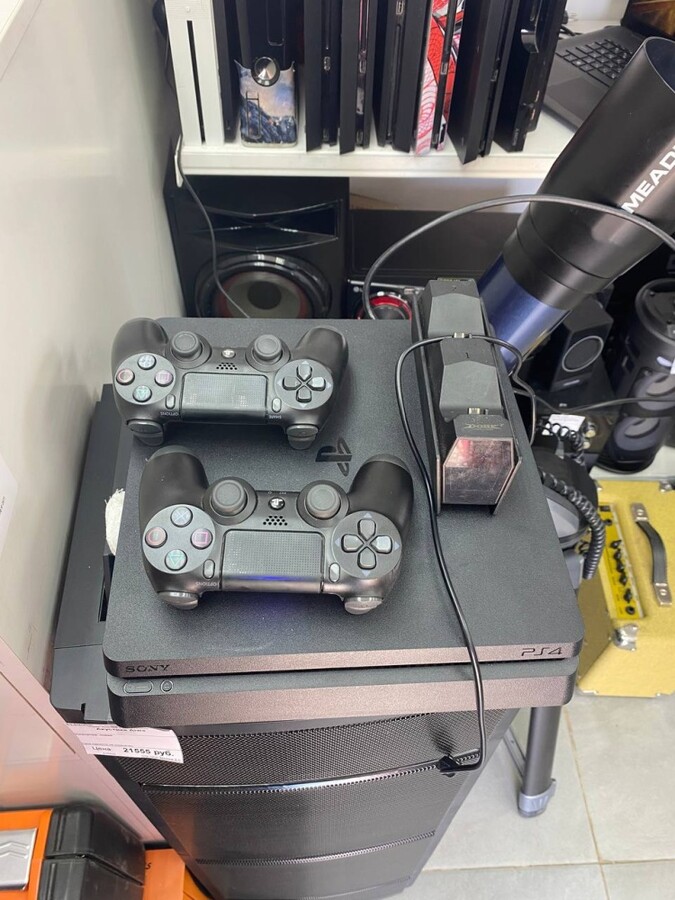 Игровая приставка Sony PlayStation 4 slim