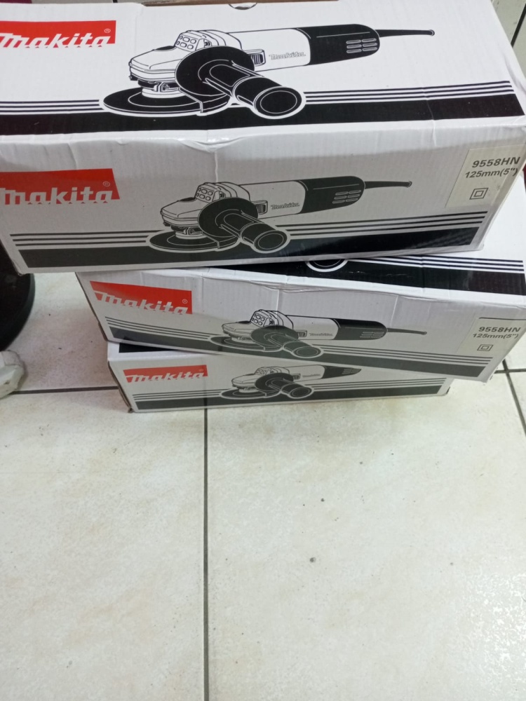 УШМ (Болгарка) Makita 9558