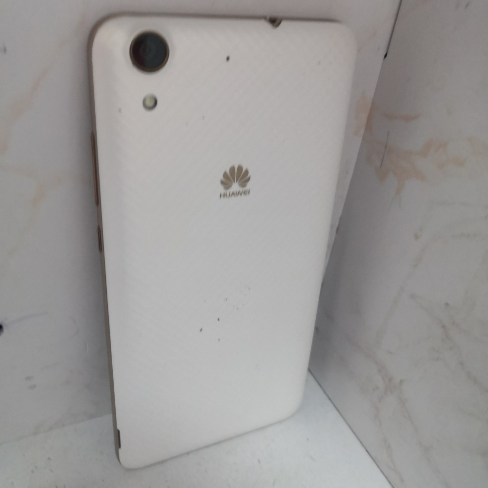 Смартфон Huawei Y6 2/16