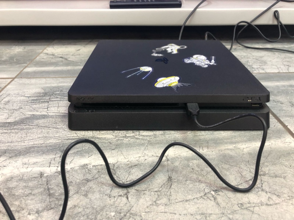 Игровая приставка Sony PlayStation 4 slim 1tb